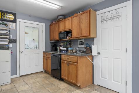 145 E Pond Road Nobleboro ME 04555