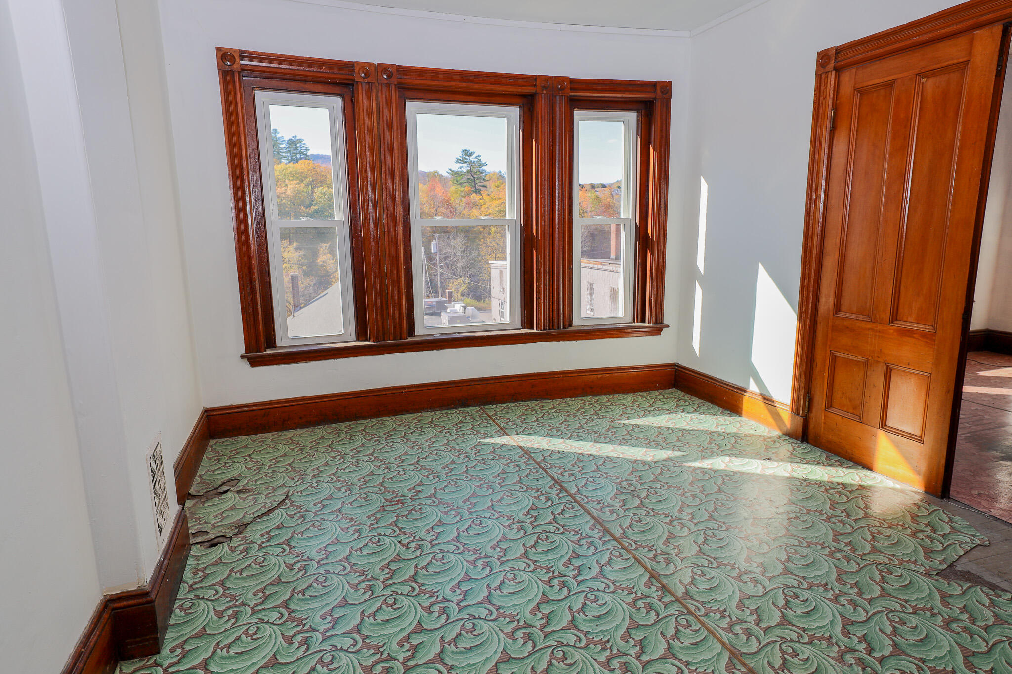 102 Congress Street Rumford ME 04276