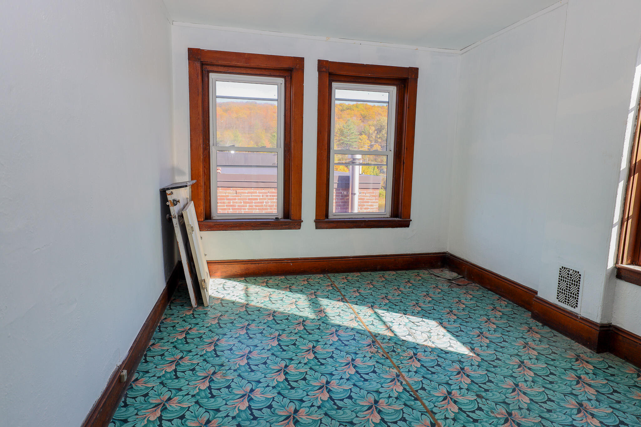 102 Congress Street Rumford ME 04276