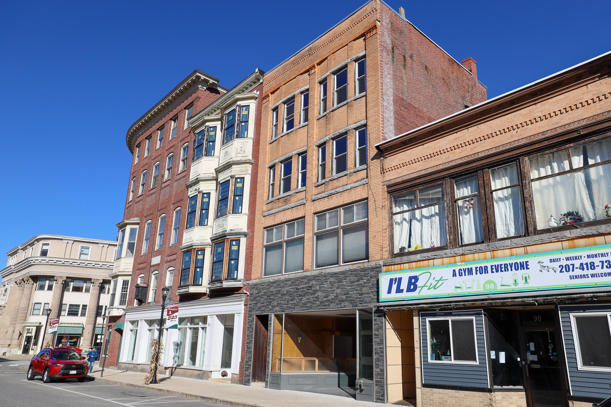 102 Congress Street Rumford ME 04276