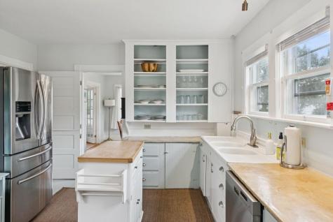 201 Snowball Hill Road Bristol ME 04554