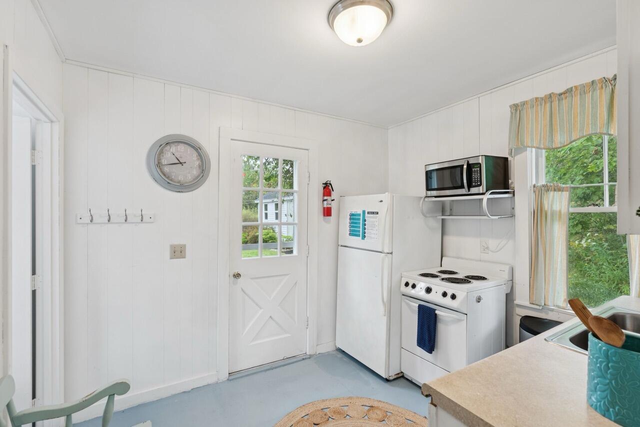 201 Snowball Hill Road Bristol ME 04554