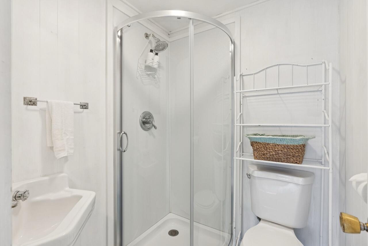 201 Snowball Hill Road Bristol ME 04554