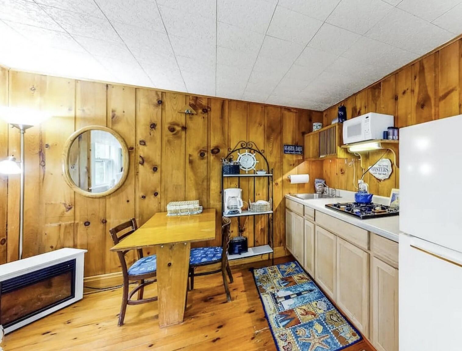 201 Snowball Hill Road Bristol ME 04554