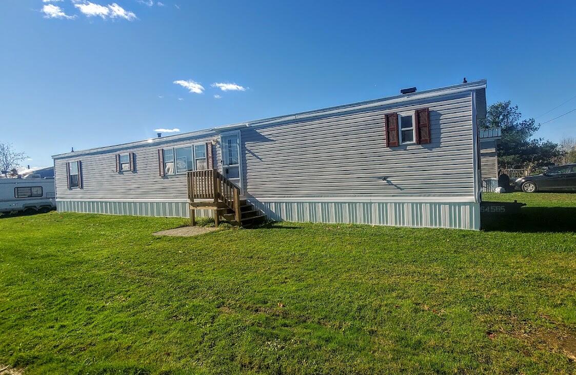 1 Carriage Estates Pittsfield ME 04967