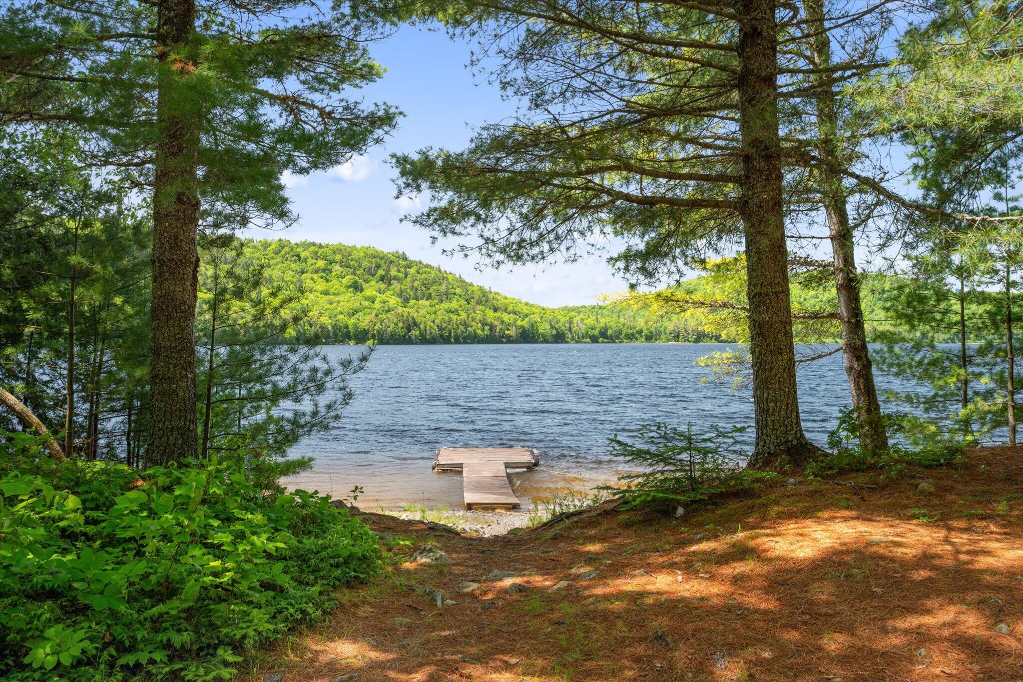 0 Bradford Camps, Munsungan Lake T8 R10 Wels ME 04732