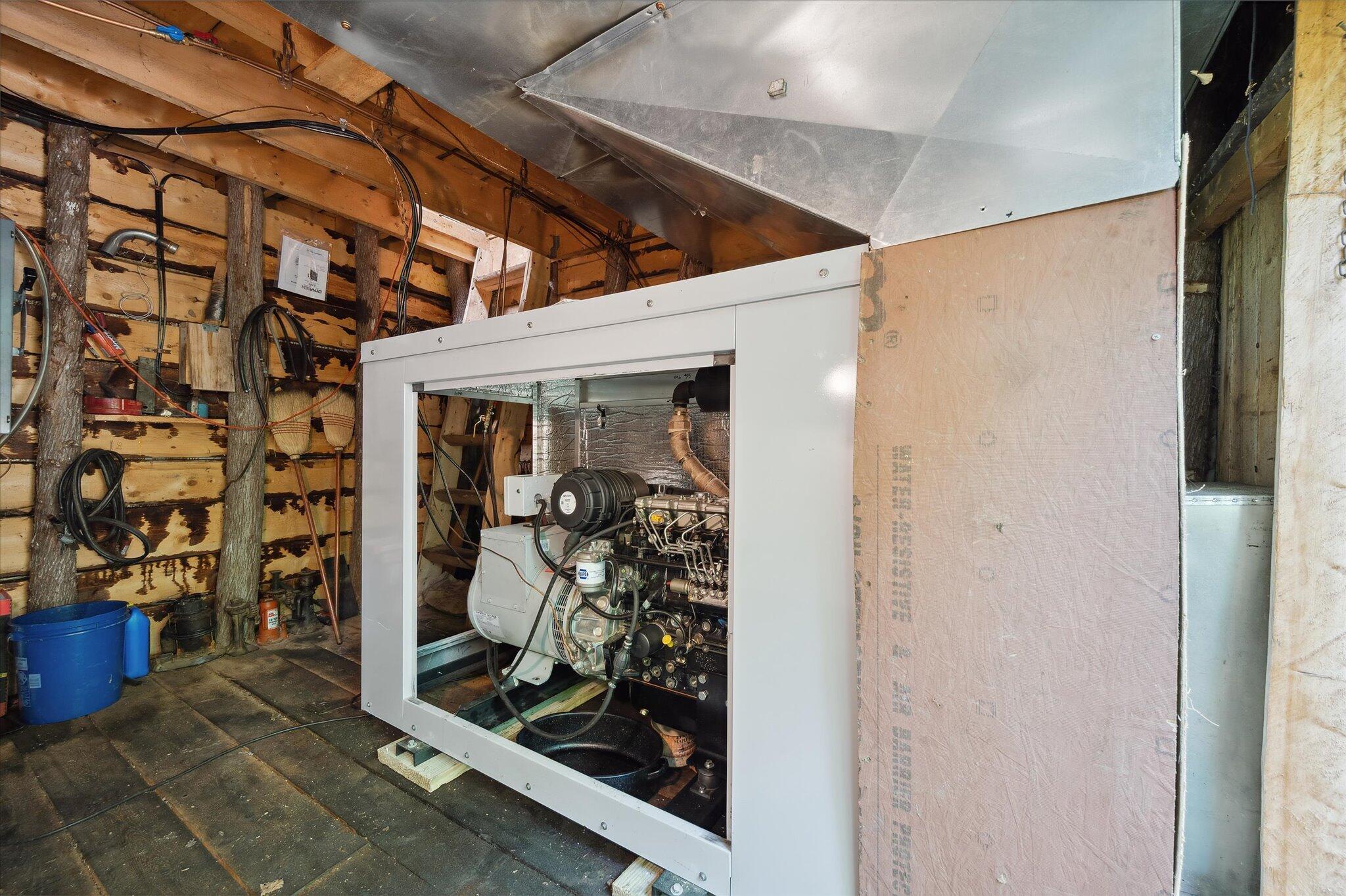 0 Bradford Camps, Munsungan Lake T8 R10 Wels ME 04732