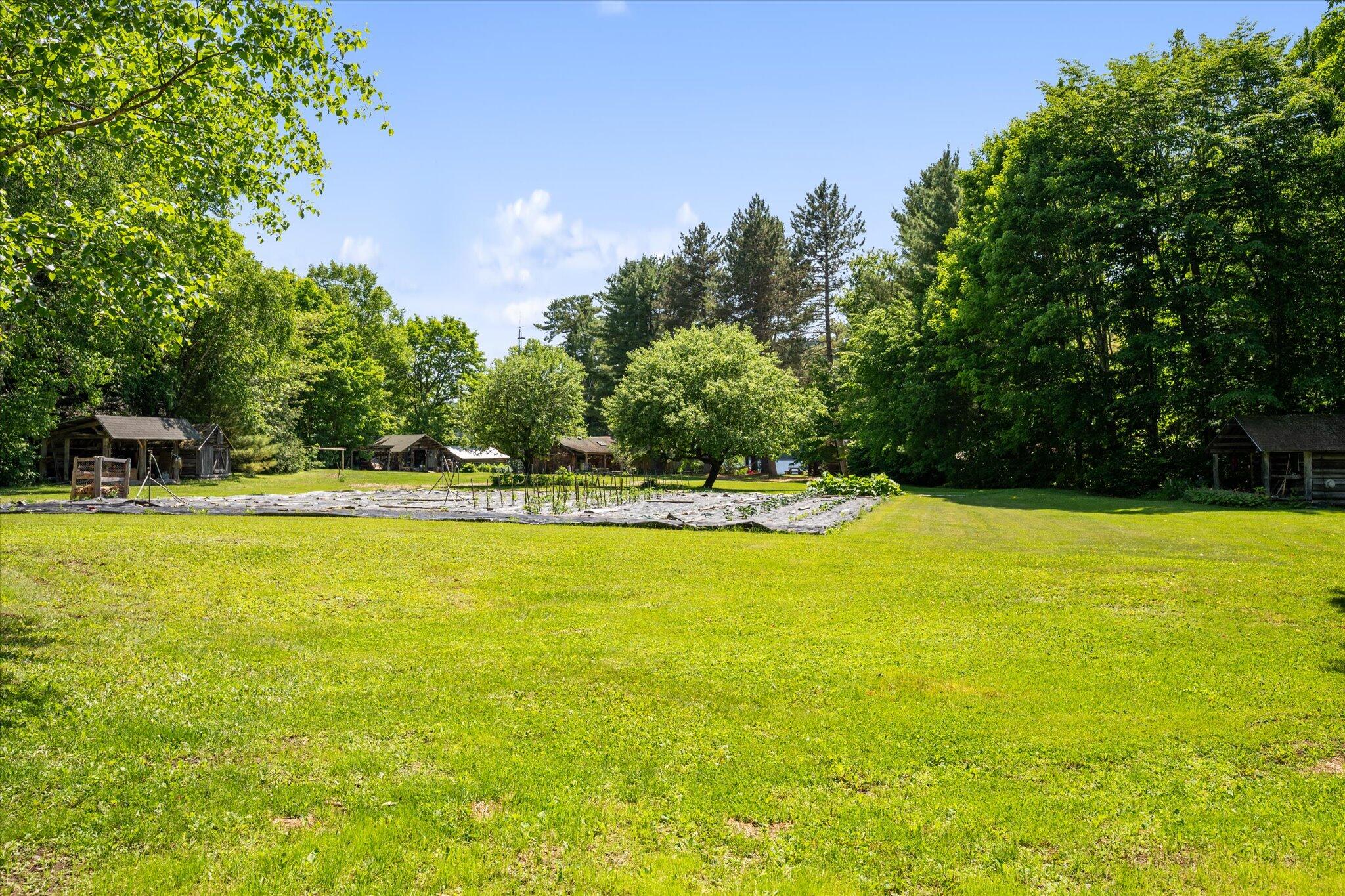 0 Bradford Camps, Munsungan Lake T8 R10 Wels ME 04732