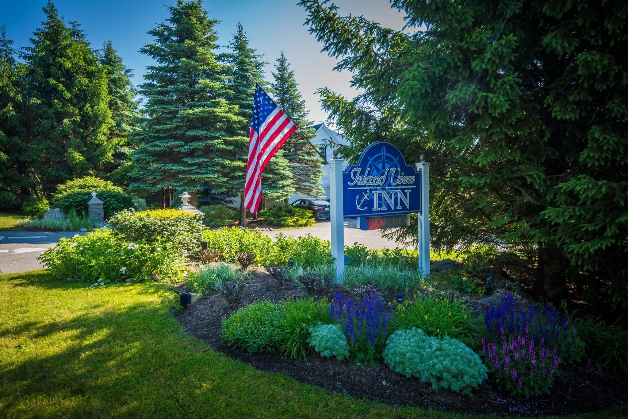 886 Commercial Street Rockport ME 04856