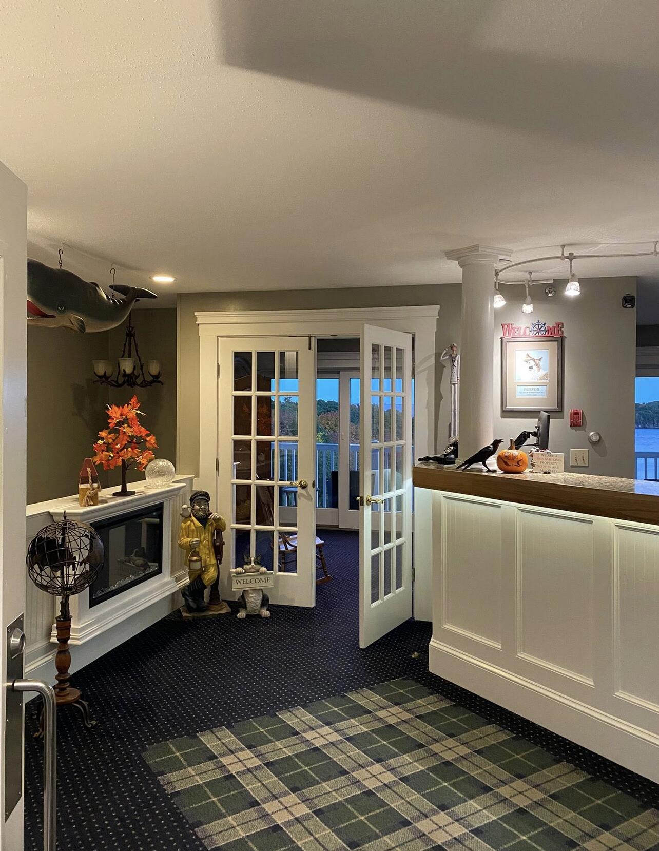 886 Commercial Street Rockport ME 04856