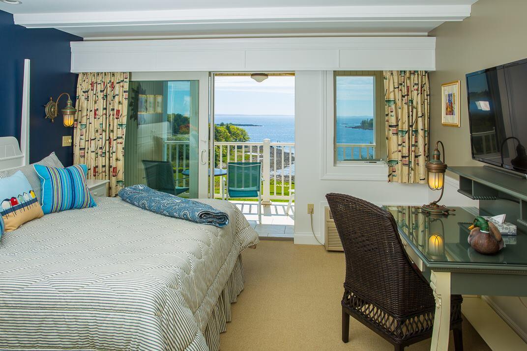 886 Commercial Street Rockport ME 04856