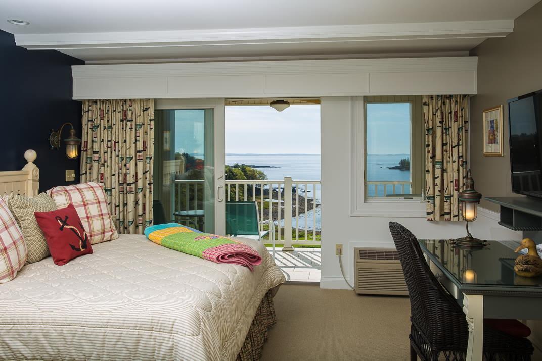 886 Commercial Street Rockport ME 04856