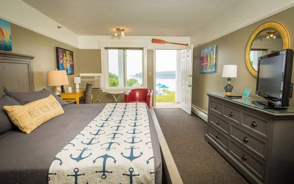 886 Commercial Street Rockport ME 04856