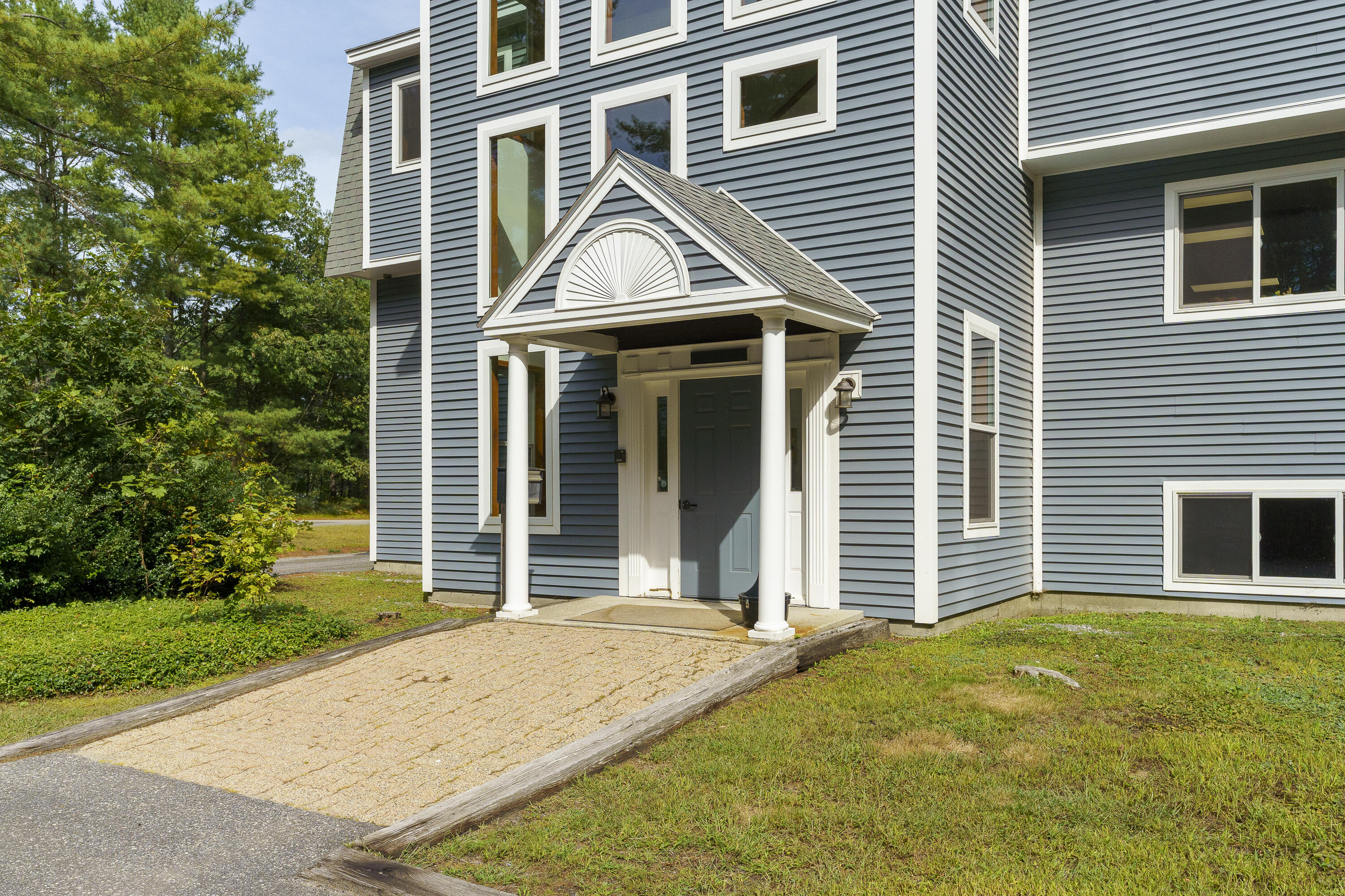 22 Parkers Way Brunswick ME 04011