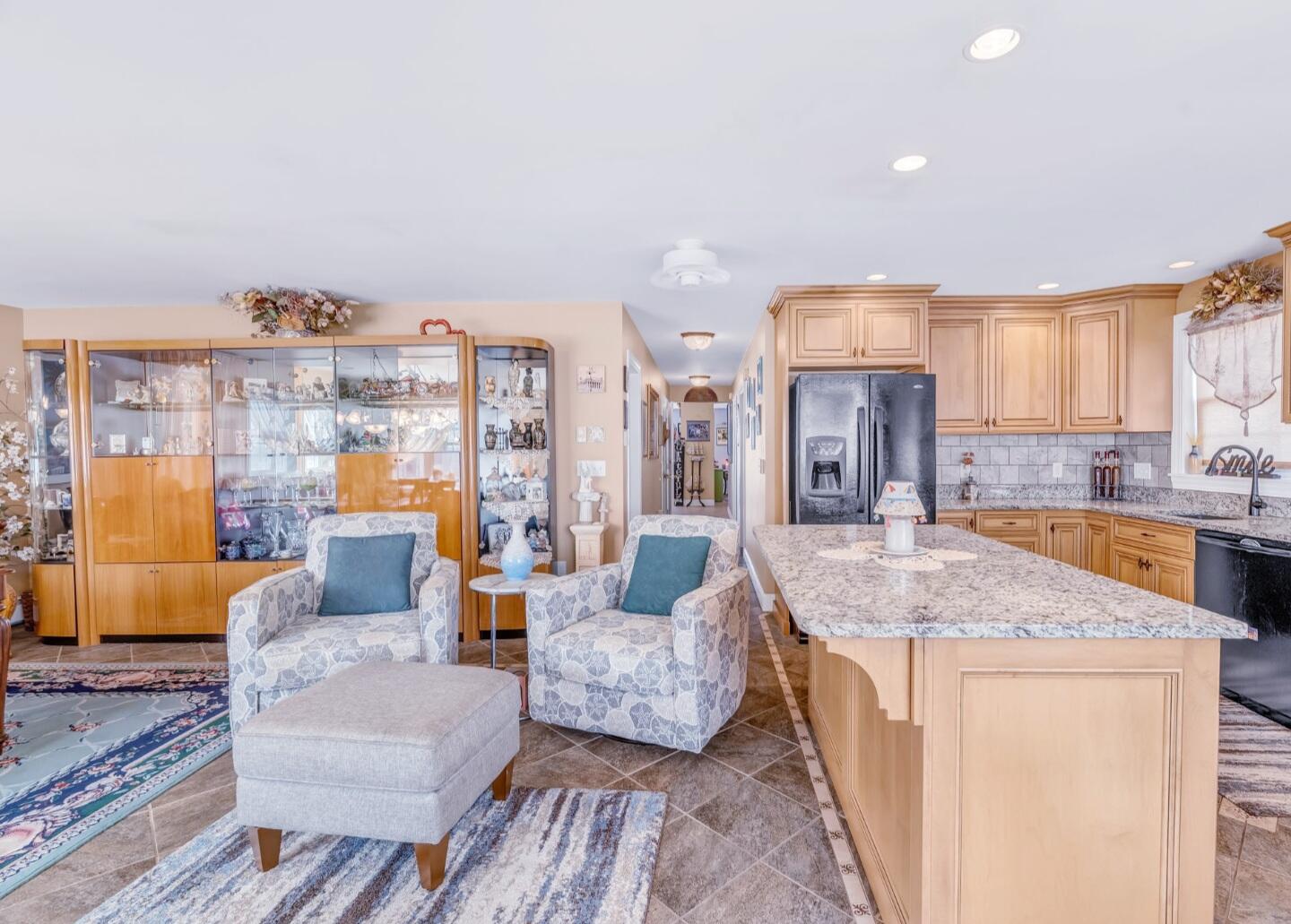 185 E Grand Avenue Old Orchard Beach ME 04064