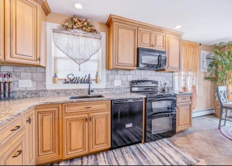 185 E Grand Avenue Old Orchard Beach ME 04064