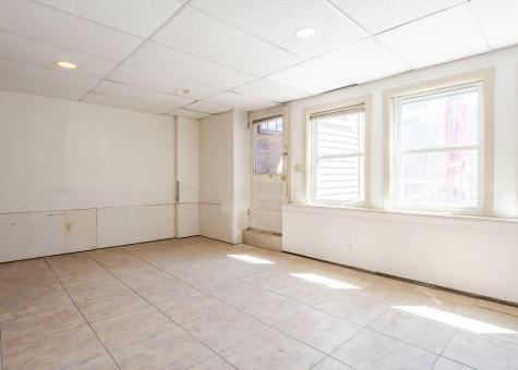 203 Gray Road Falmouth ME 04105