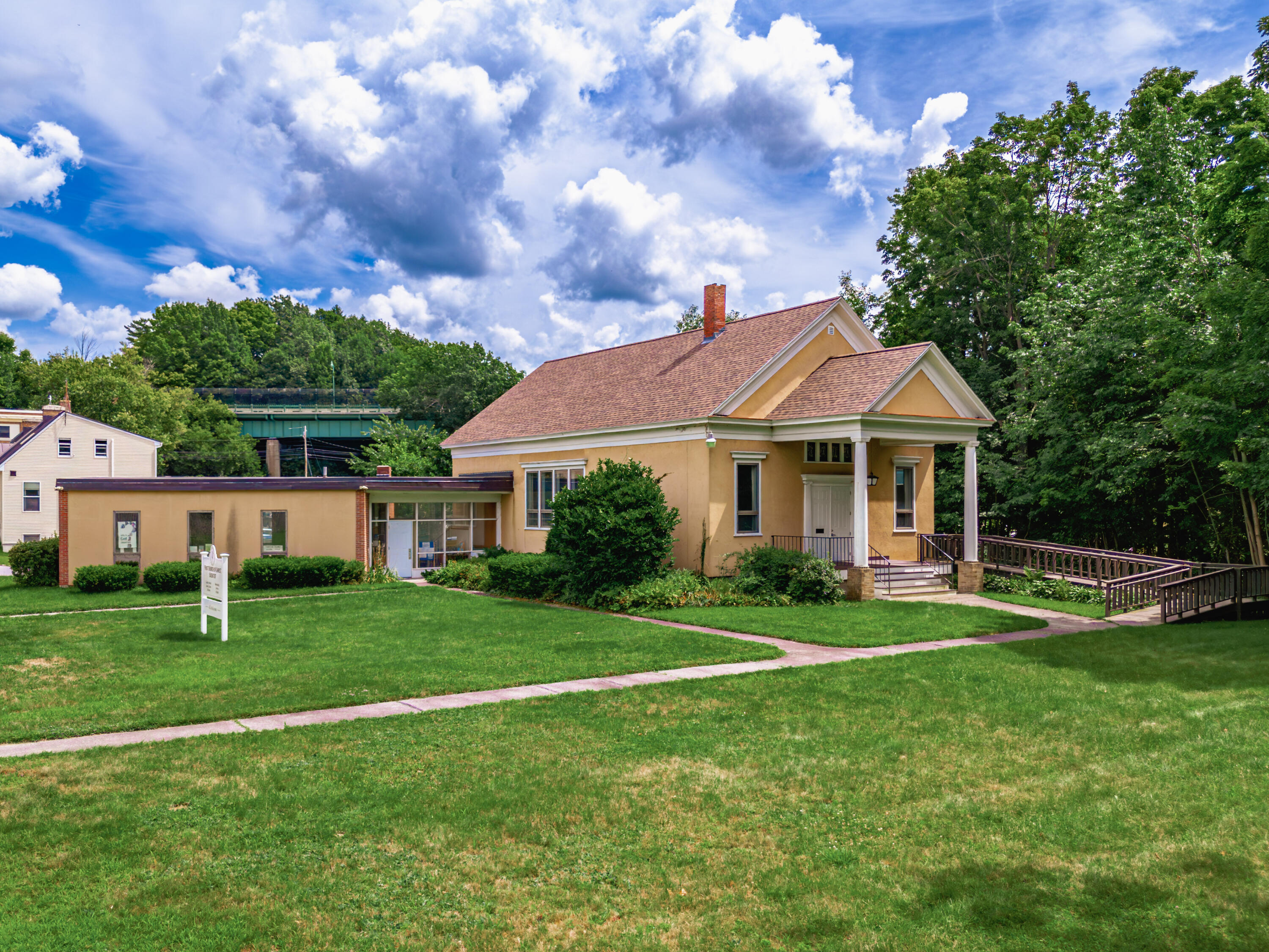 2 Howard Street Augusta ME 04330