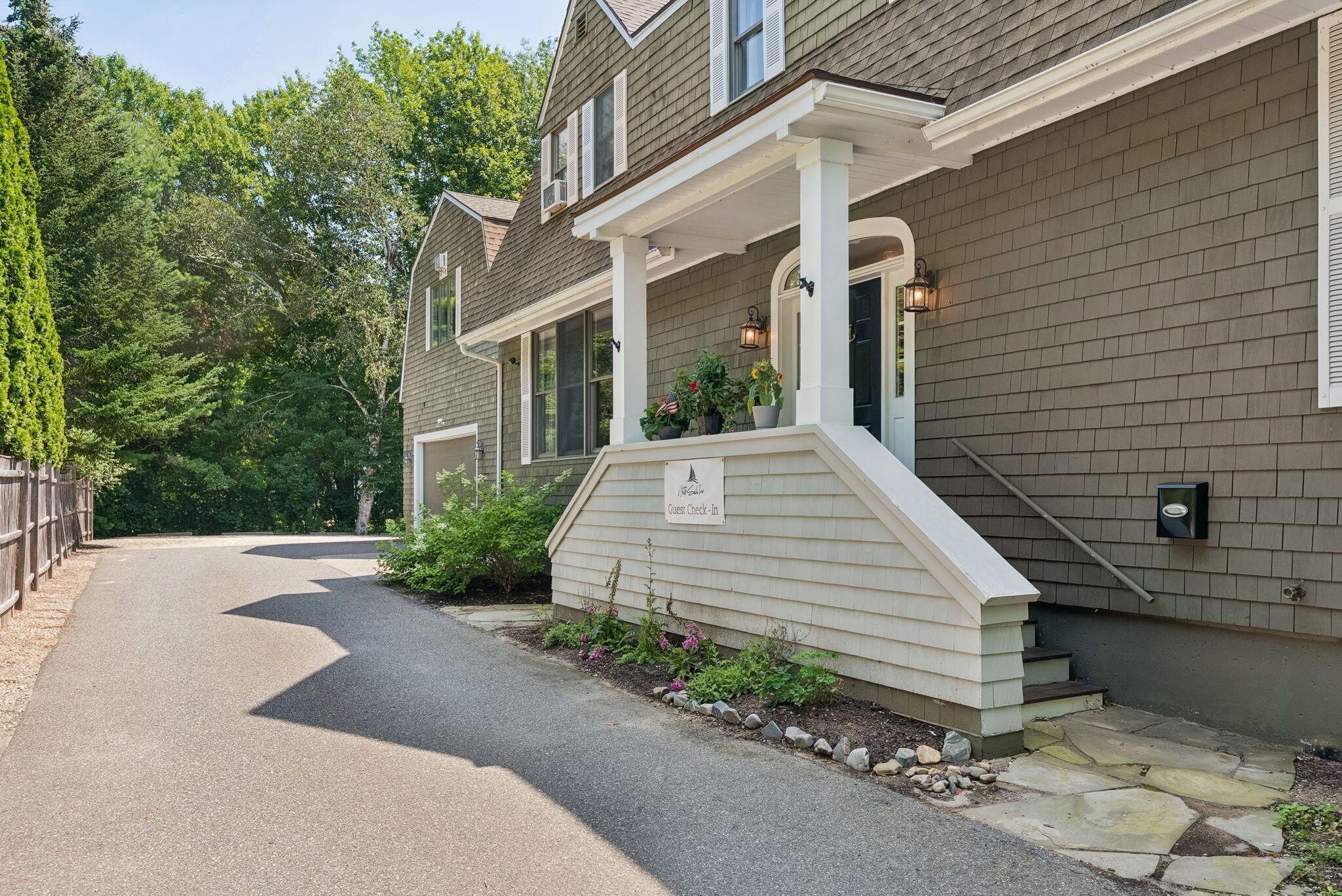61 Fletcher Street Kennebunk ME 04043