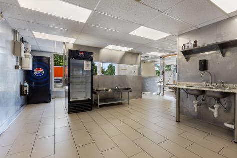 21 Buxton Road Saco ME 04072