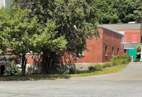 24 Main Street Dexter ME 04930