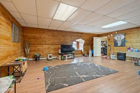 673 Main Road N Hampden ME 04444