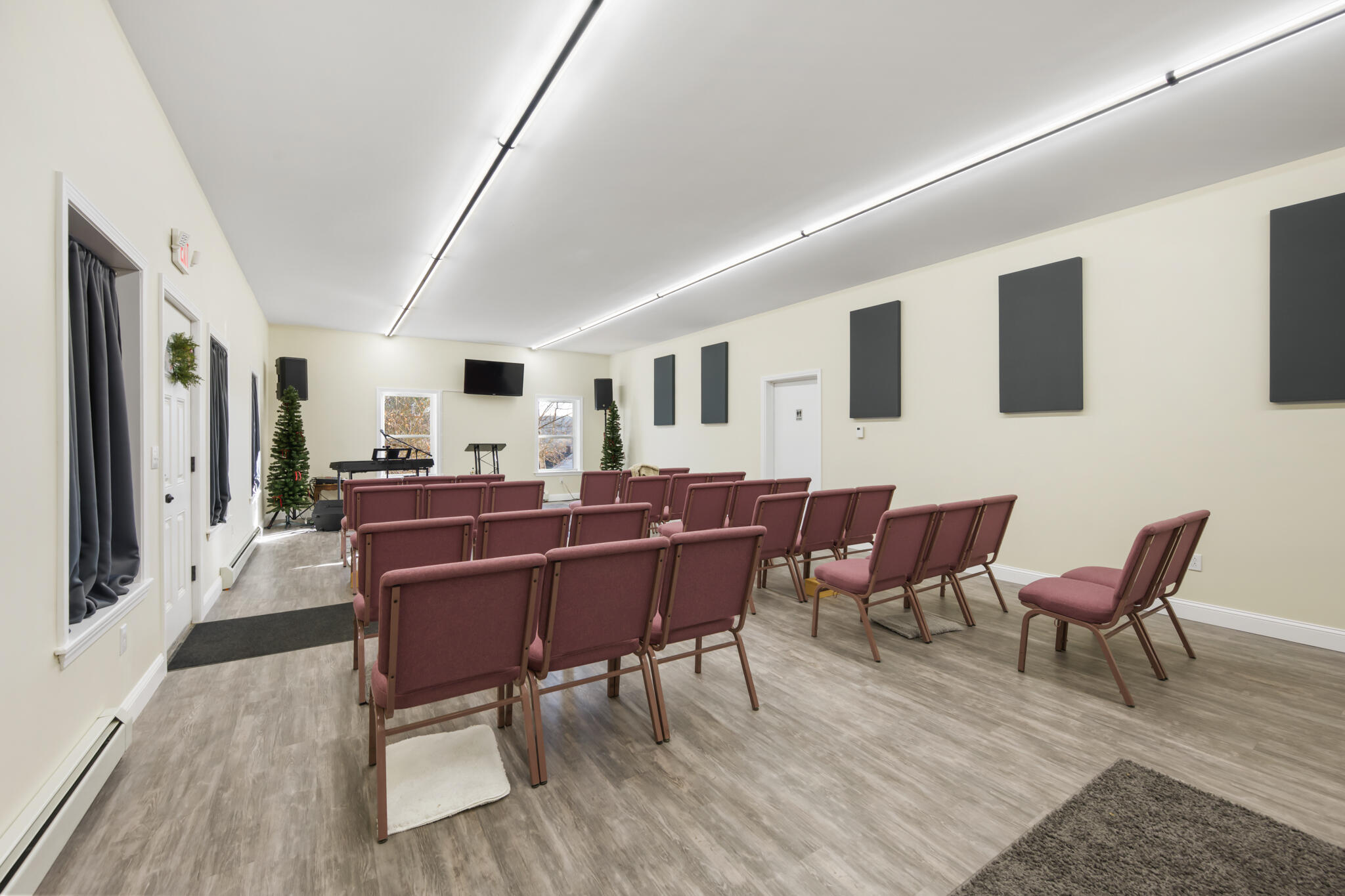 136 Main Street Winterport ME 04496