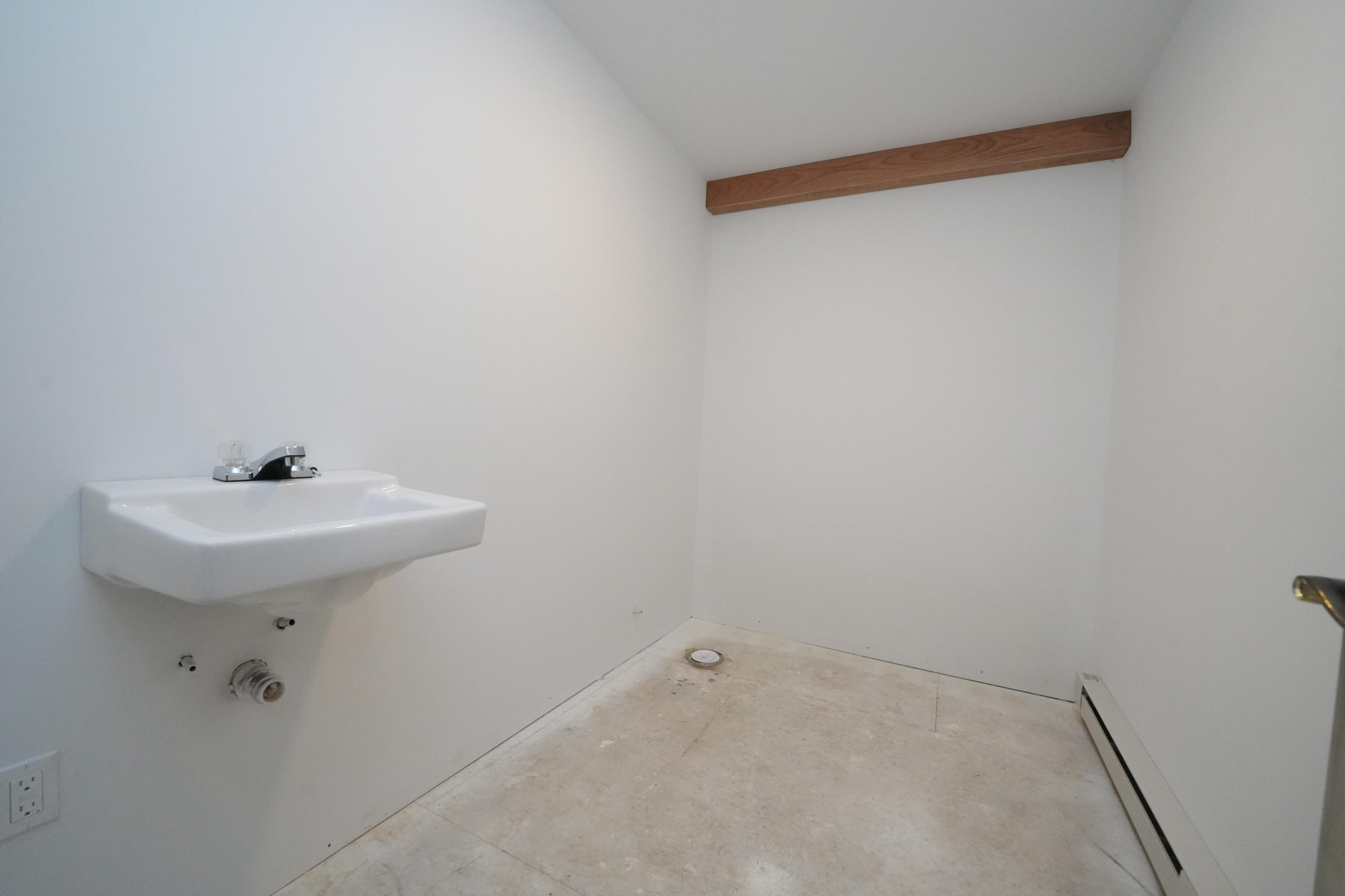 52 Augusta Road Whitefield ME 04353