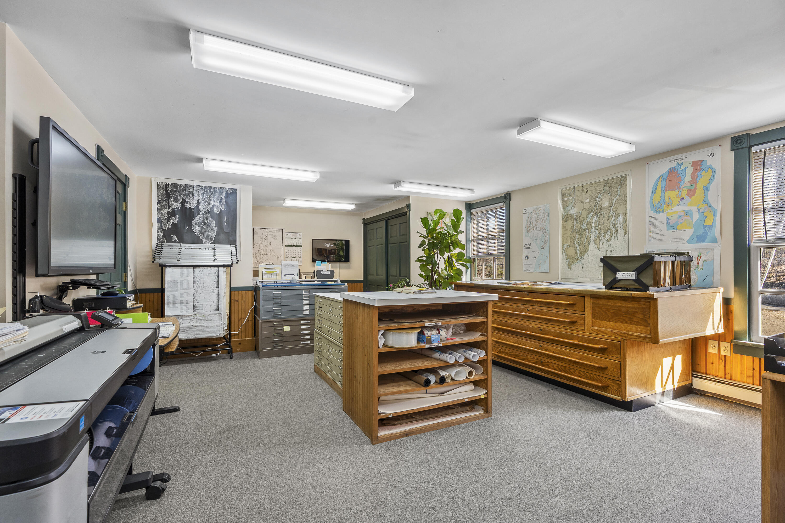 1037 Wiscasset Road Boothbay ME 04537