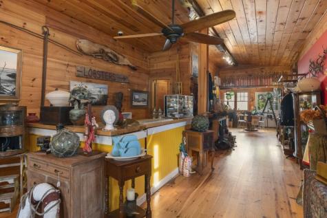 10 Mckown Street Boothbay Harbor ME 04538