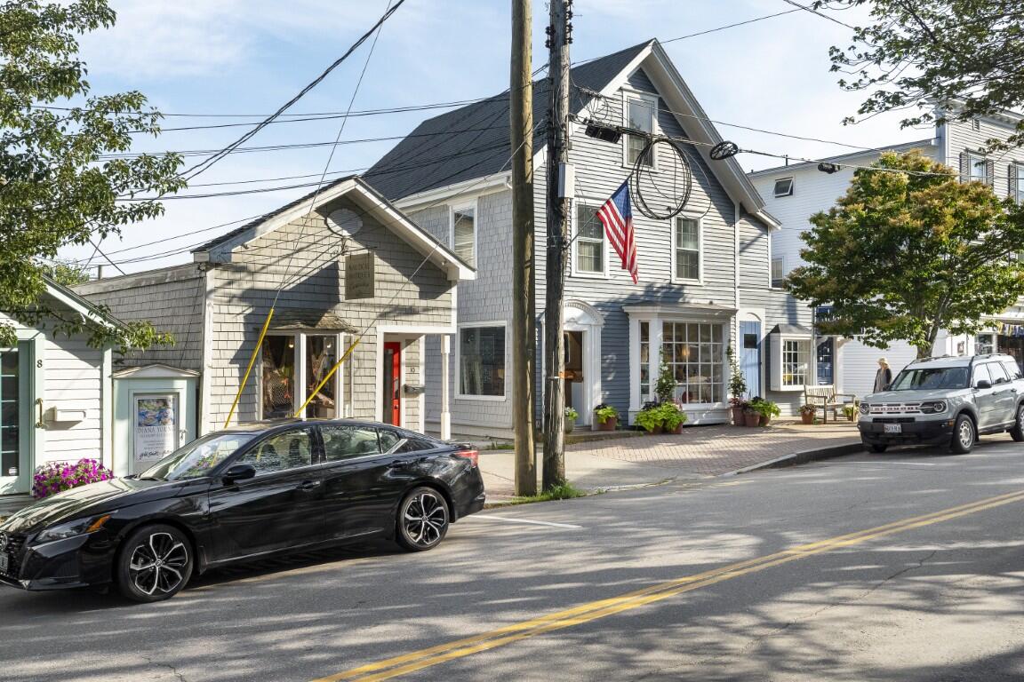 10 Mckown Street Boothbay Harbor ME 04538