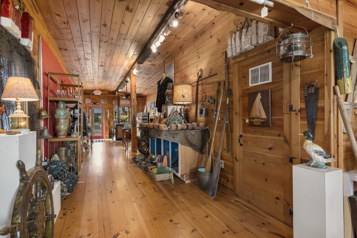 10 Mckown Street Boothbay Harbor ME 04538