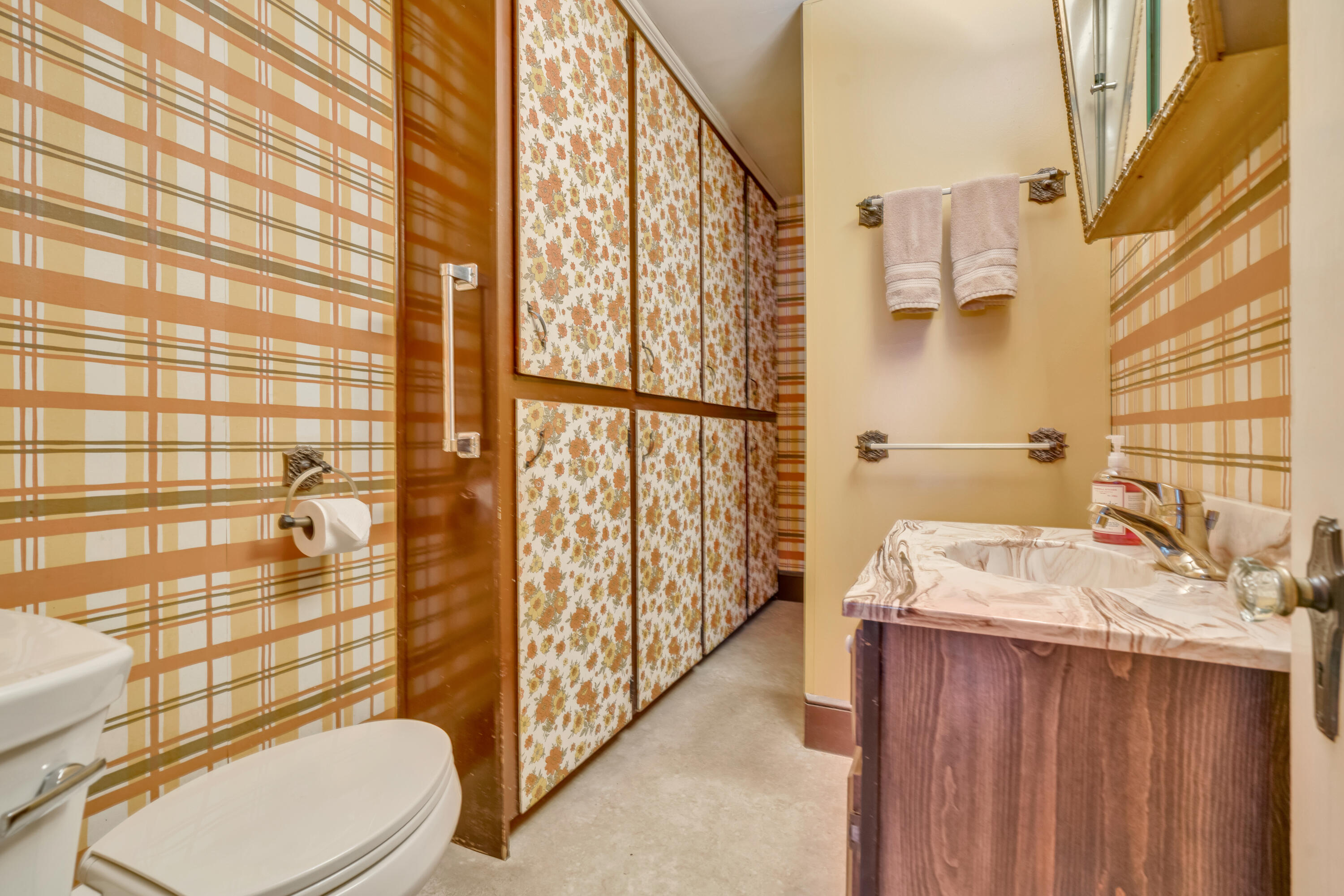 192 Ossipee Trail Limington ME 04049