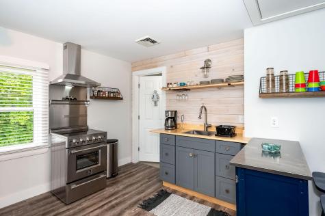 281 York Street York ME 03909