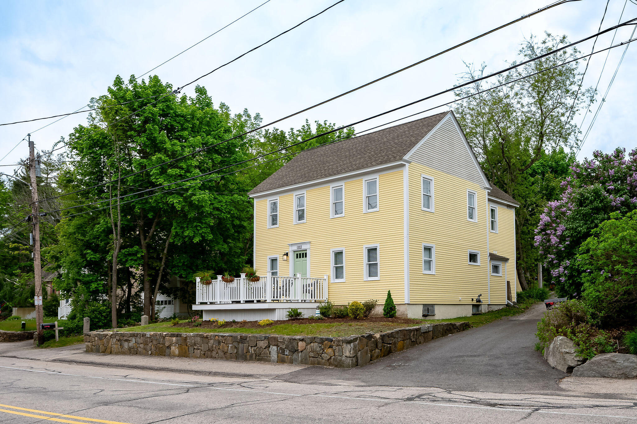 281 York Street York ME 03909