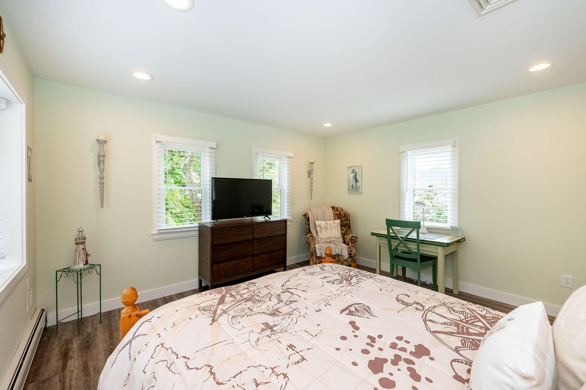 281 York Street York ME 03909