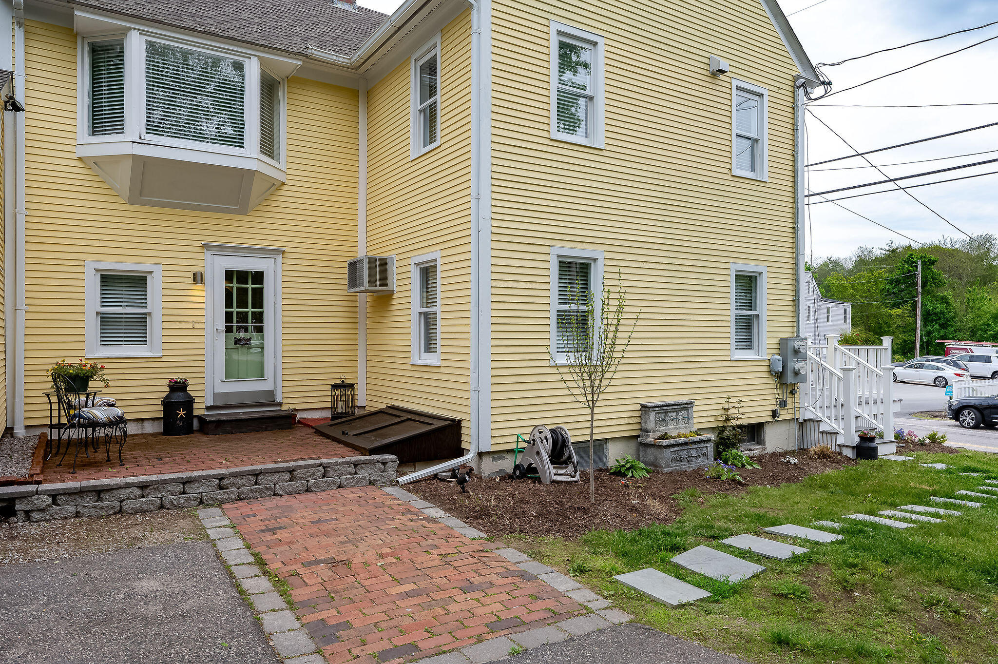 281 York Street York ME 03909