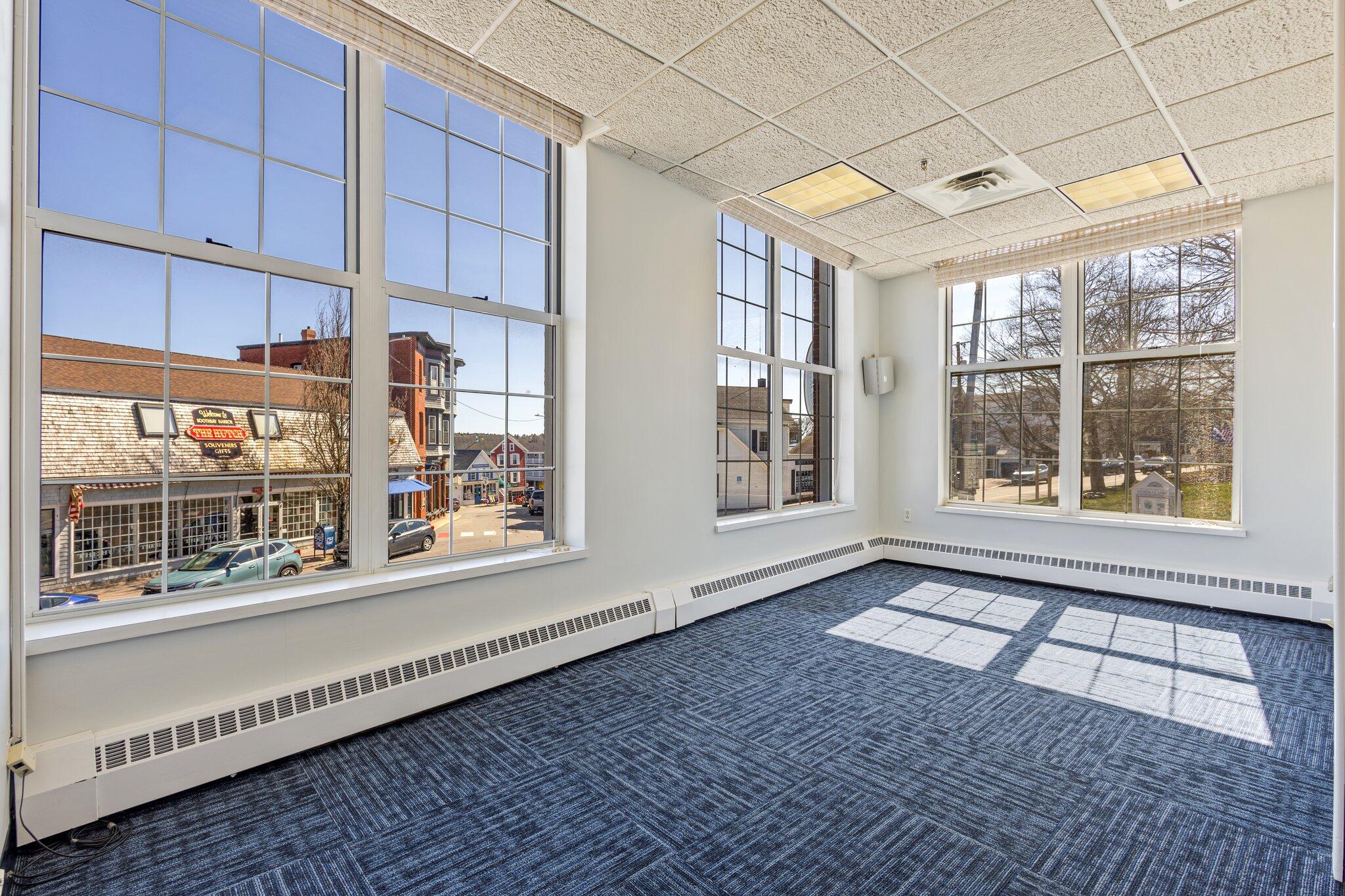 4 Townsend Avenue Boothbay Harbor ME 04538