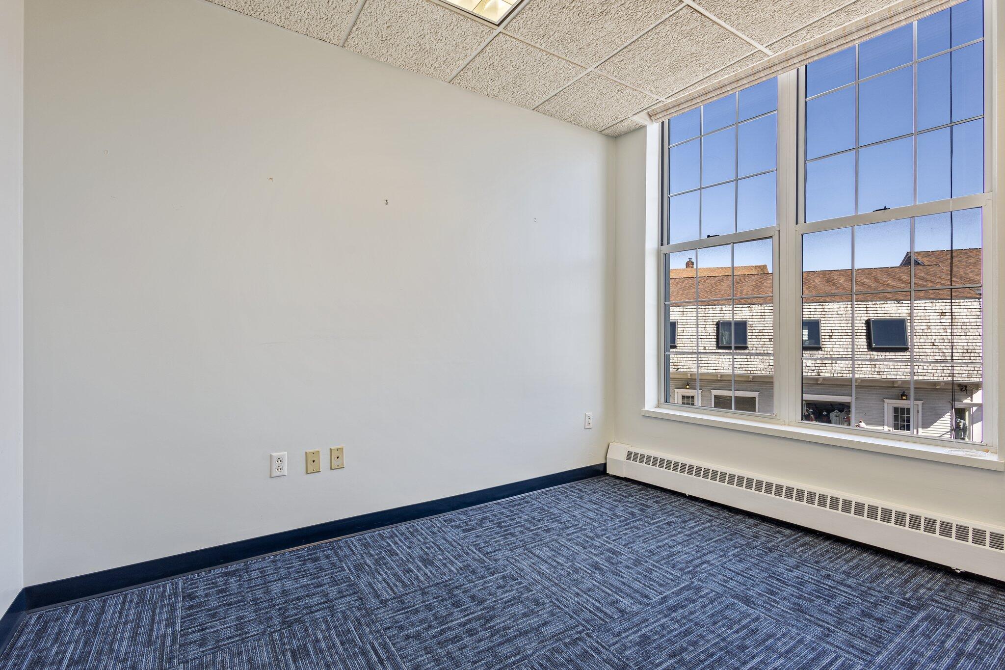 4 Townsend Avenue Boothbay Harbor ME 04538