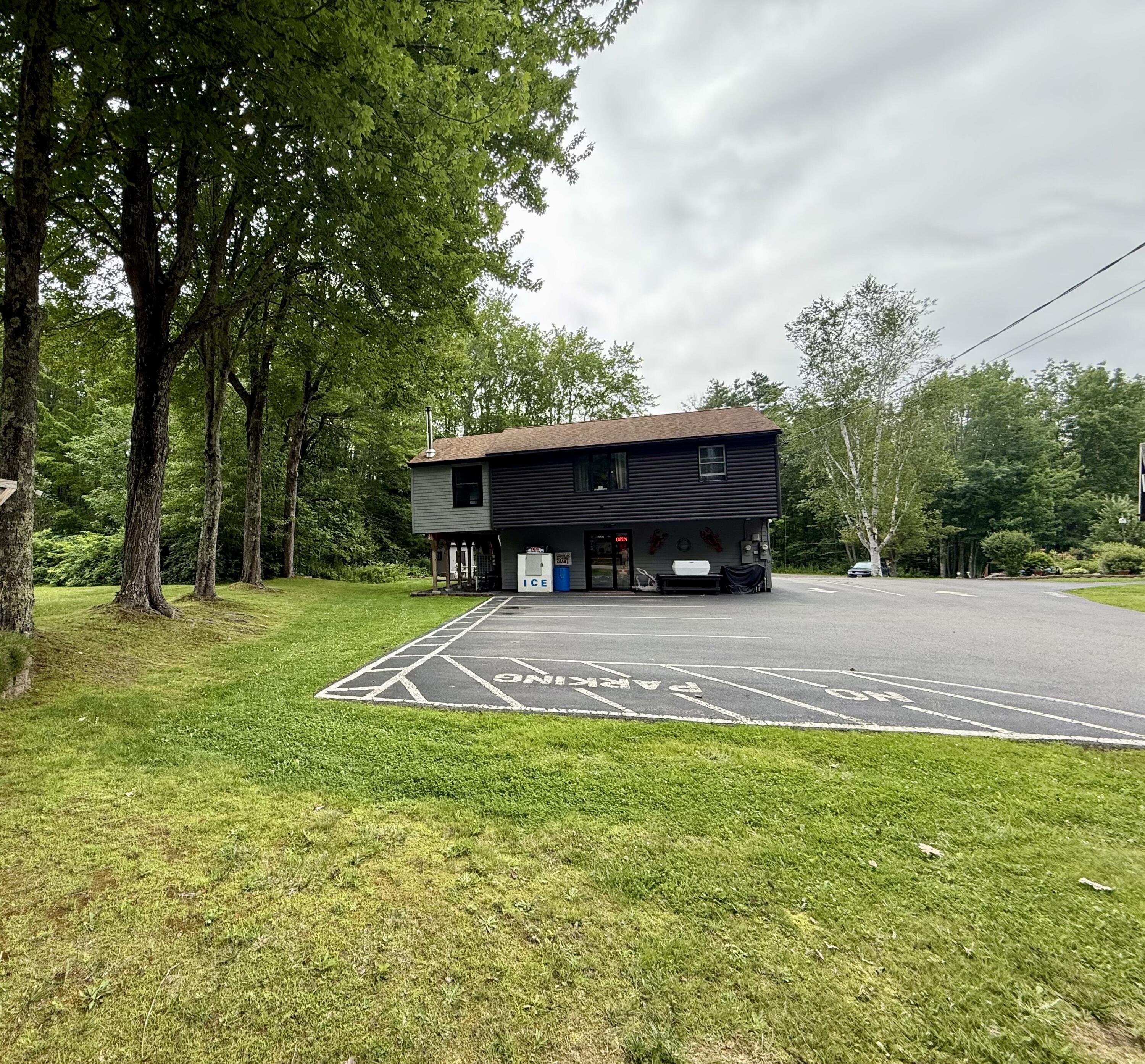208 New Road Arundel ME 04046