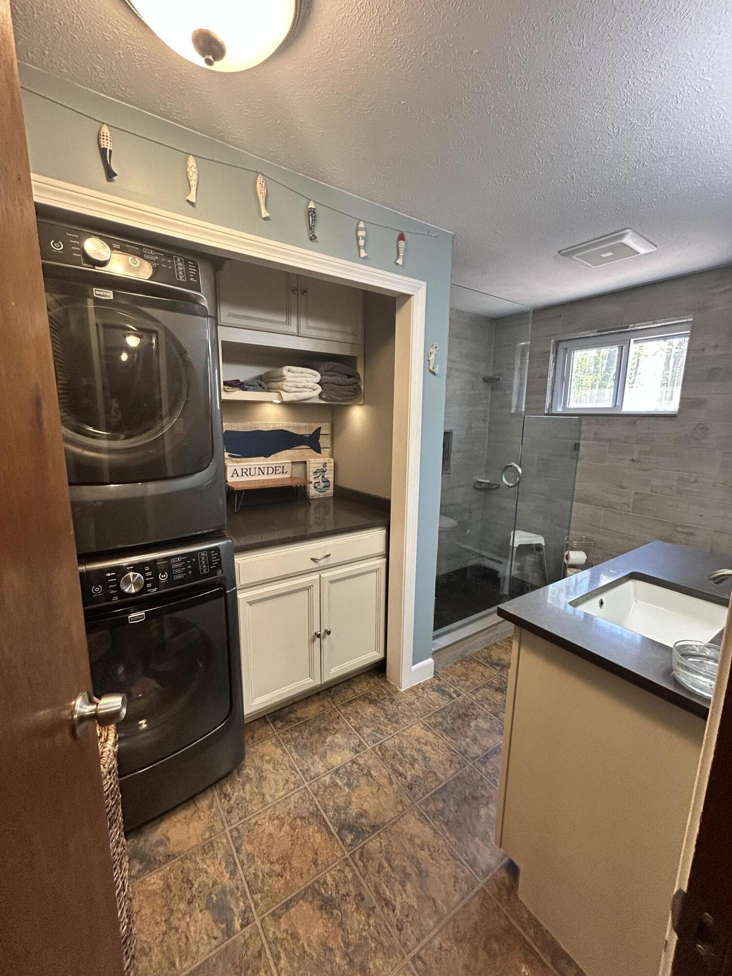 208 New Road Arundel ME 04046