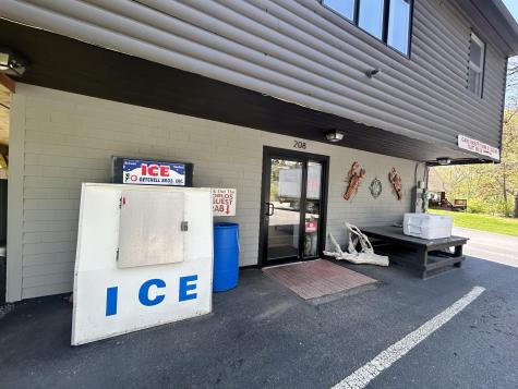 208 New Road Arundel ME 04046