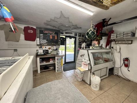 208 New Road Arundel ME 04046