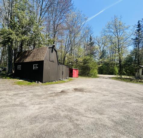 208 New Road Arundel ME 04046