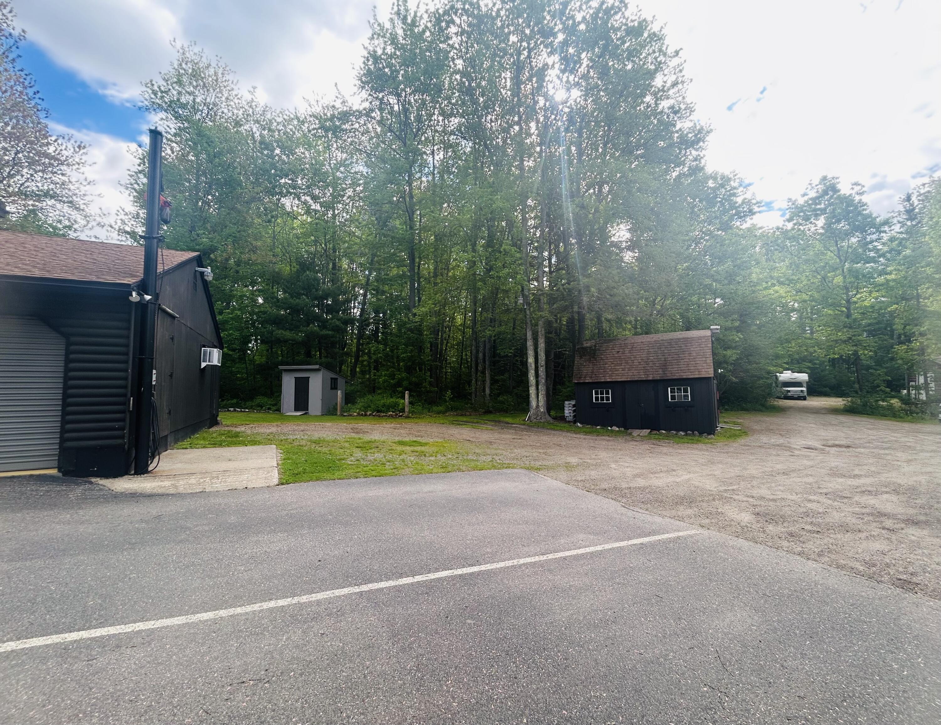 208 New Road Arundel ME 04046