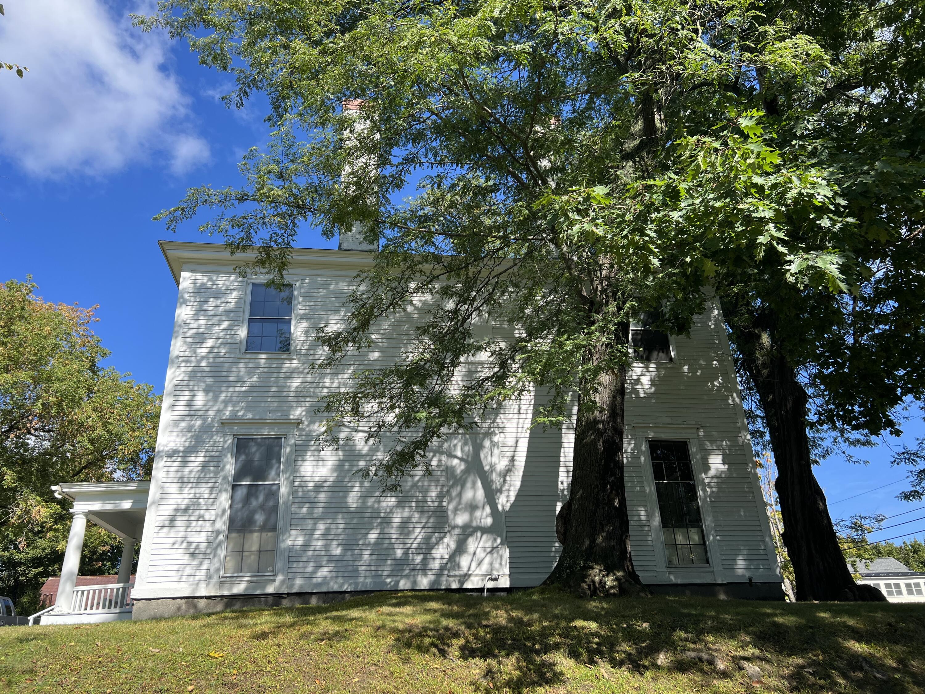 8 Crosby Street Augusta ME 04330
