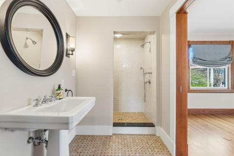 439 York Street York ME 03911