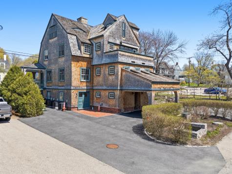 439 York Street York ME 03911