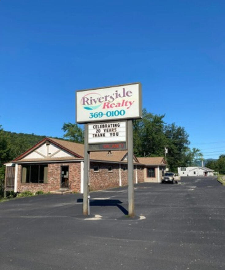 152 River Road Mexico ME 04257