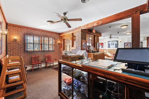 52 Post Road Wells ME 04090